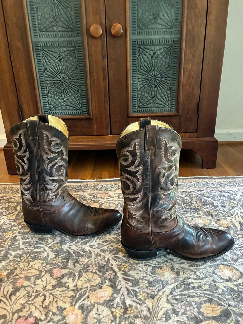 Classic Western Cowboy Boots, Justin Boots 12.